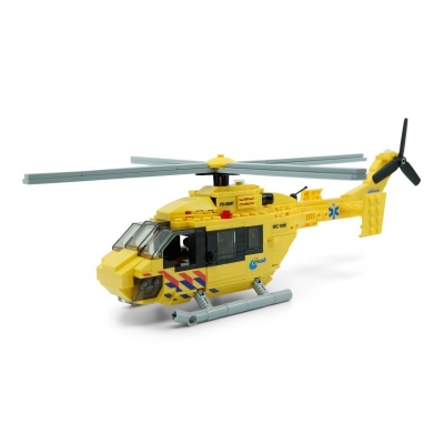 LEGO Ambulance Helicopter EC-135 NL-striping_1